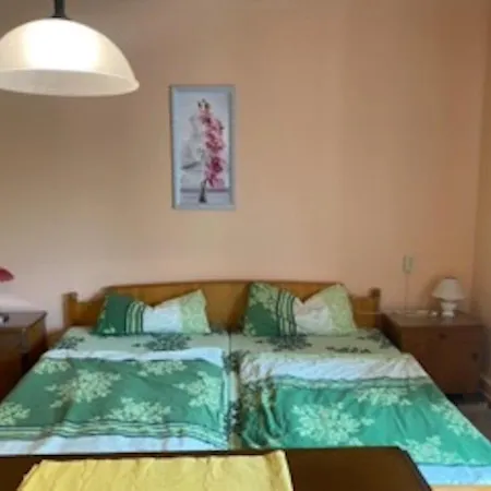 Haus Looser Apartament *